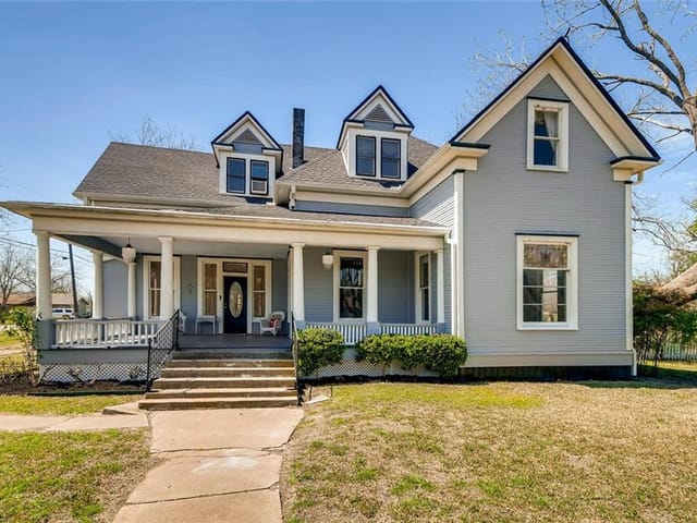 406 Roswell ST