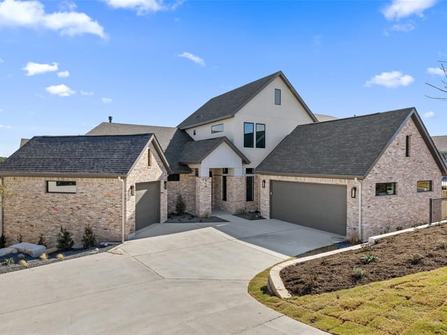 406 Sweet Grass Ln