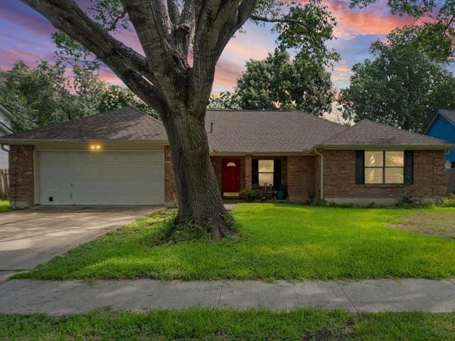 406 Willow Wood DR