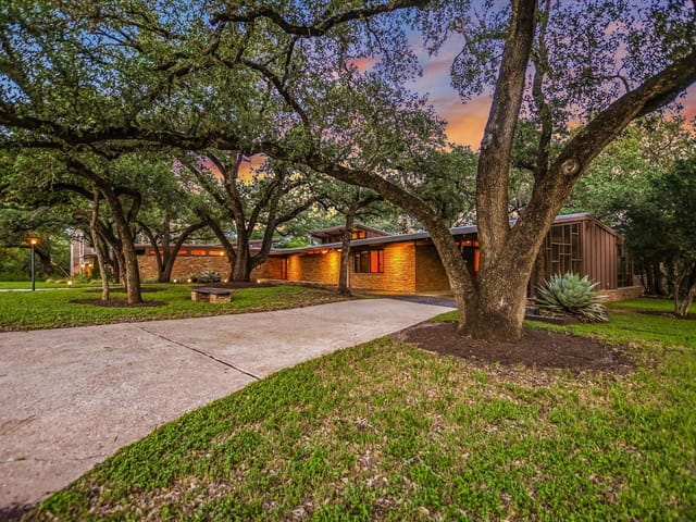 407 Almarion DR