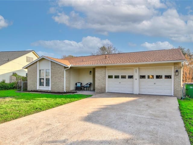 407 Buckboard BLVD