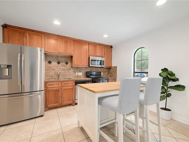 407 E 45th St Unit #113