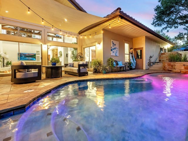 View 407 Hurst Creek Rd in Lakeway Sec 24-C 407 Hurst Creek Rd - front exterior - Luxury home in Lakeway Sec 24-C, Lakeway, TX