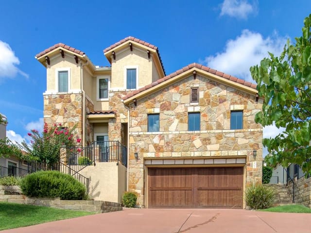 407 Indianwood DR