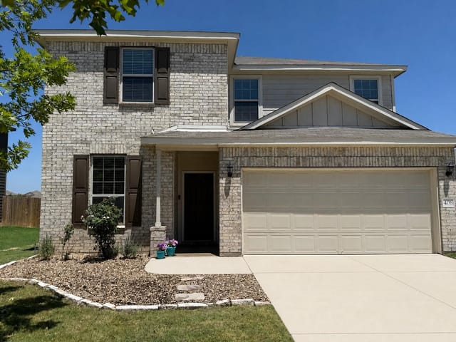 408 Bedford Falls LN