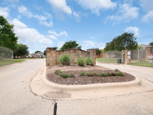 408 Copper Ridge LOOP