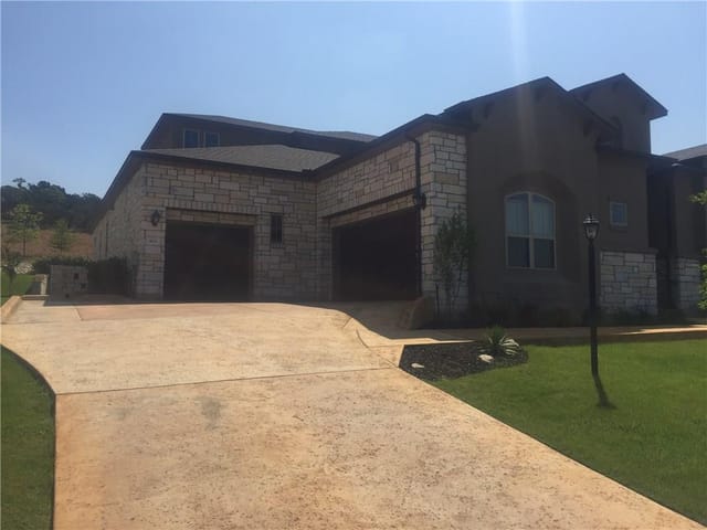 409 Forza Viola Way