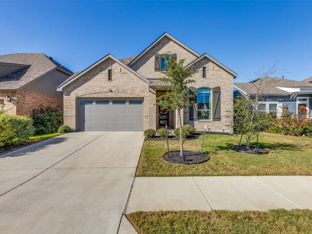 409 Mangold DR
