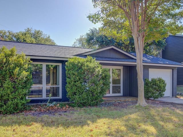 409 Ramble Ln