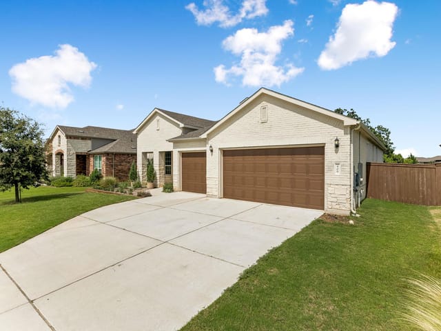 409 Verbena DR