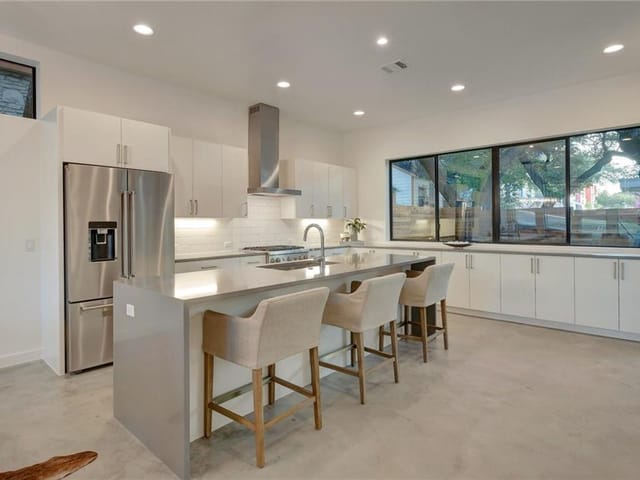 409 W Live Oak St Unit #1