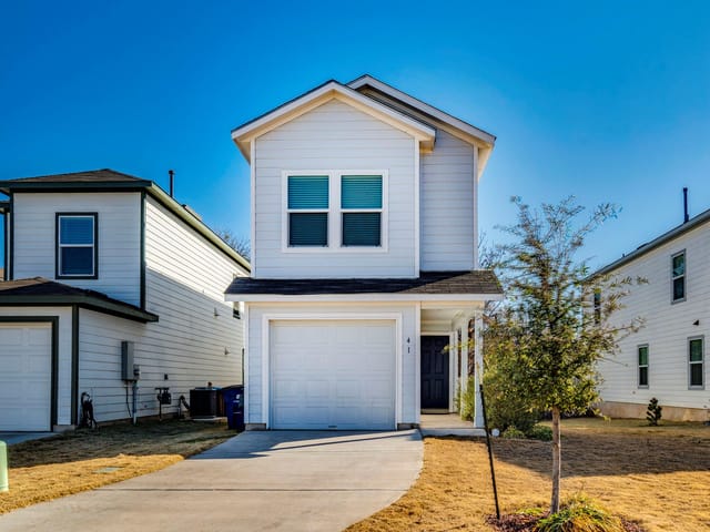 41 Trinity Cir