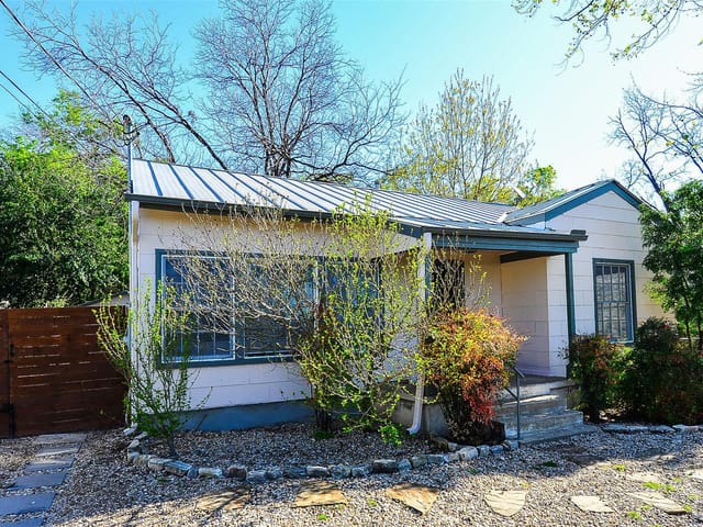 410 Kenniston DR