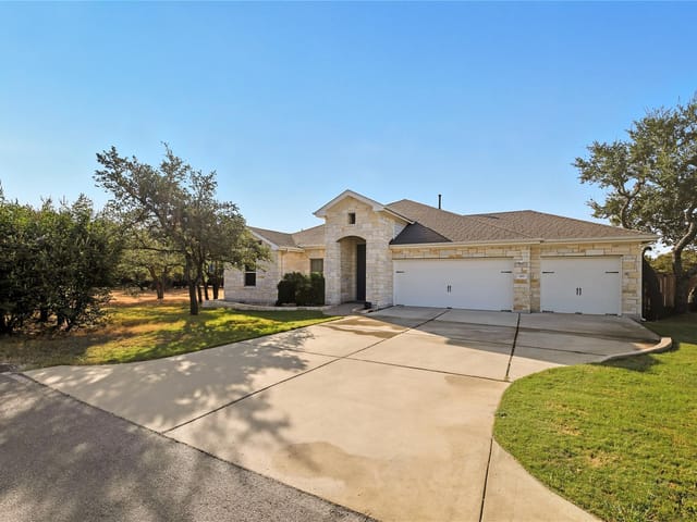 410  Lone Star Dr