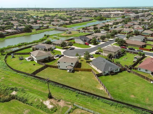 410 S Hunting Lodge LN