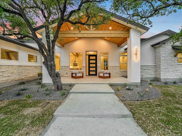 410 Shady Tree Dr