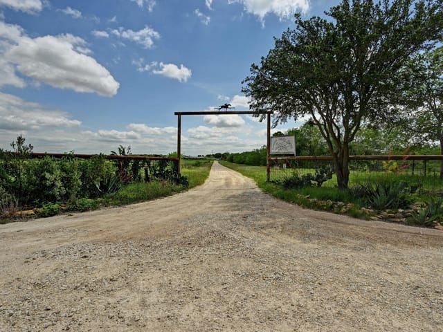 410 Simmons Family Farm Rd