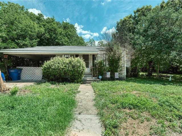 410 W Saint Johns Ave