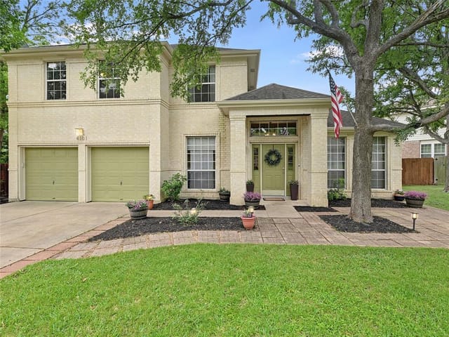 4101 Aldama Dr