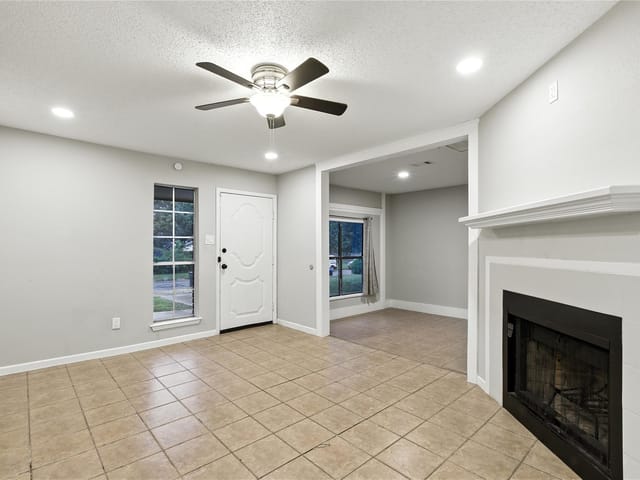4103 Koala Dr