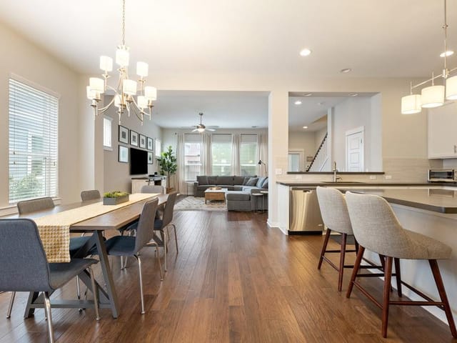 4105 Berkman Dr
