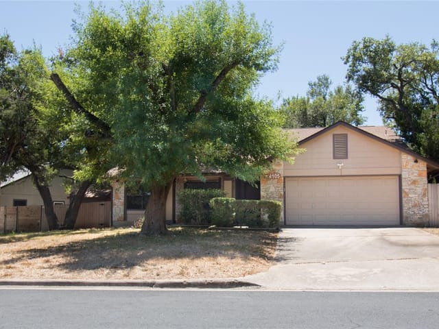 4105 Dauphine Dr