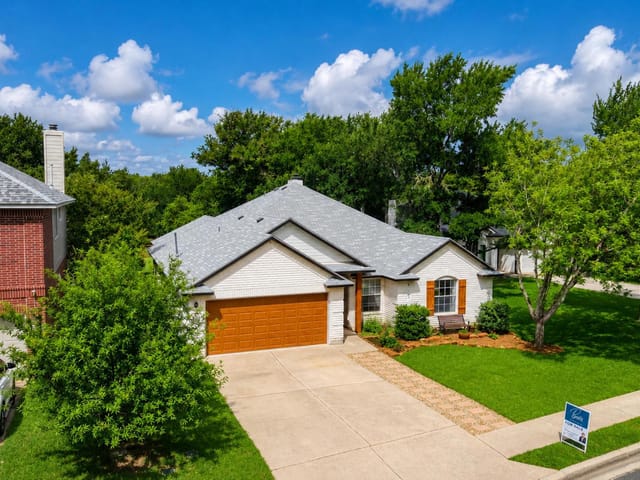 4105 Springwillow LN