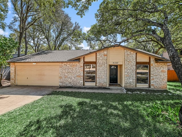 4107 Balboa Ln
