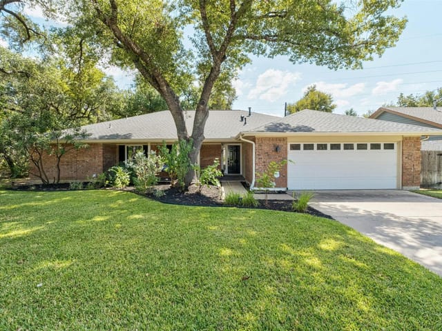 4107 BALCONES WOODS Dr