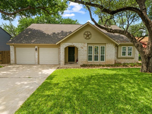 4107 Columbine Dr