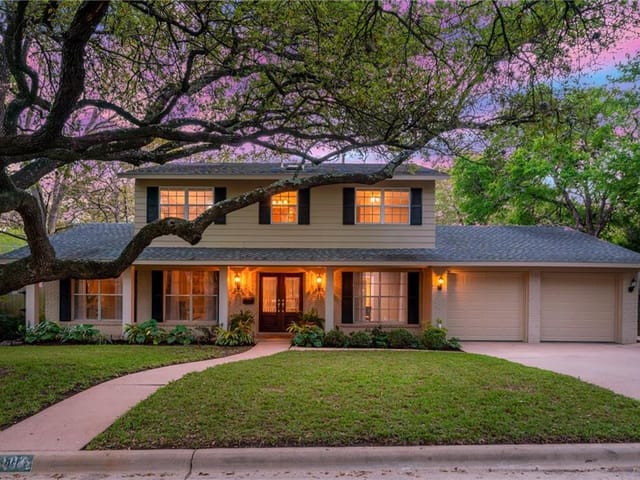 4107 Honeycomb Rock Cir