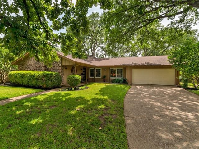 4107 North Hills Dr