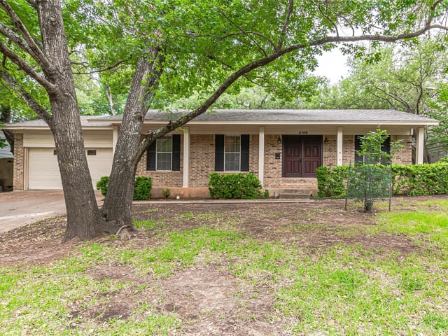 4109 Deepwoods Dr
