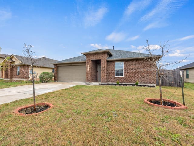 411 Camellia Dr