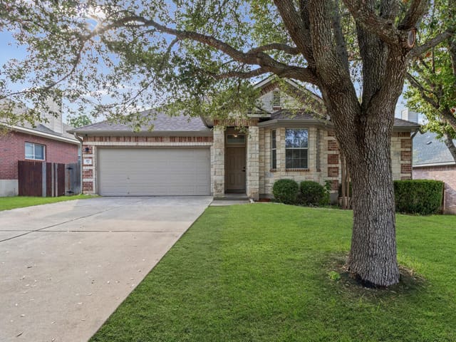 411  Las Colinas Dr
