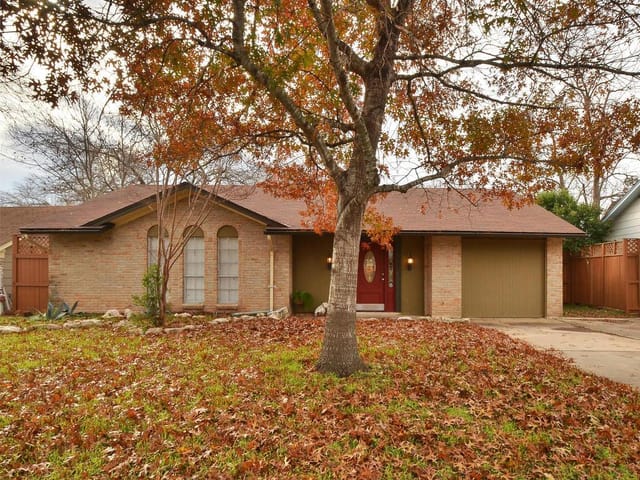 411 THISTLEWOOD Dr