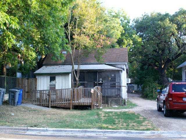 411 W Mary ST