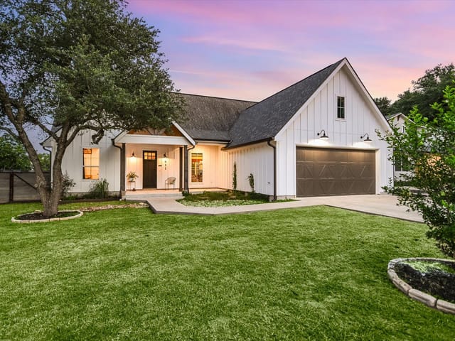 411 Whitetail DR
