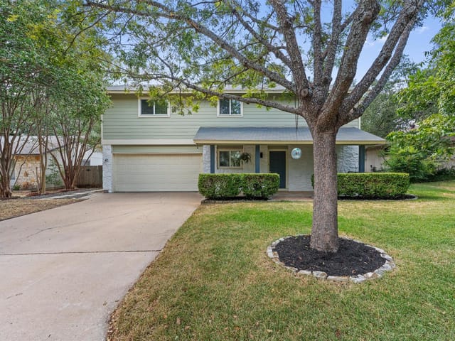 4111 Everest LN