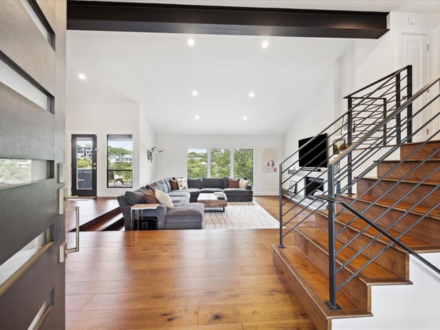 4116 Edwards Mountain Dr