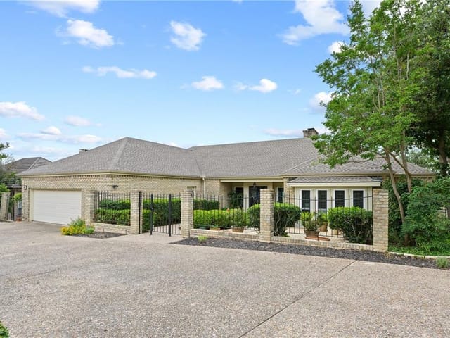 4117 Edwards Mountain Dr