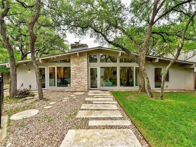 412 Ridgewood Rd
