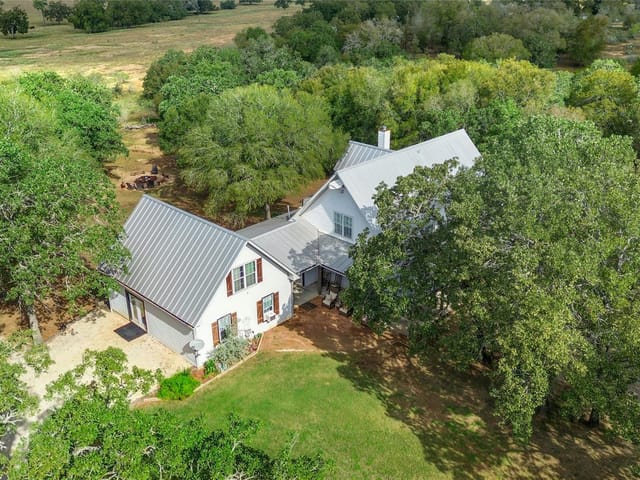 412 Woody Hollow RD