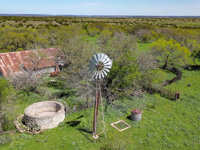 4121 County Road 2719
