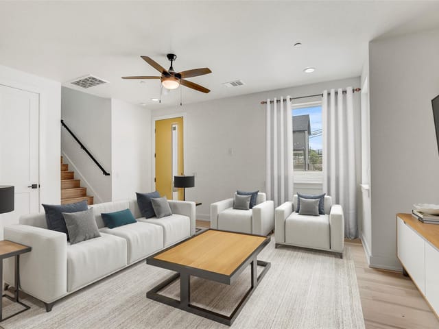 4127 E 12th St Unit #2
