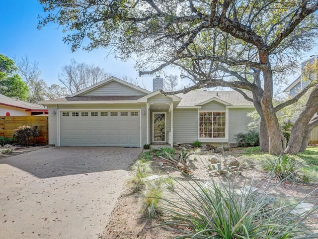 4127 Stonecroft Dr