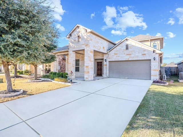 413  Longhorn Cavern Rd