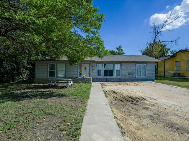 413 Patricia DR