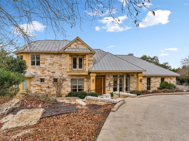 413 Rock House Dr