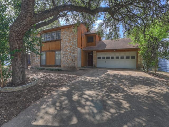 415 Baldridge DR